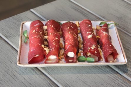 Рулетики з брезаолою