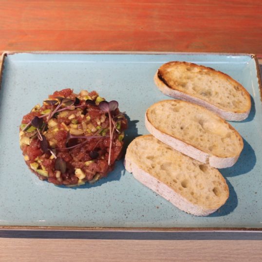 Тартар з тунця